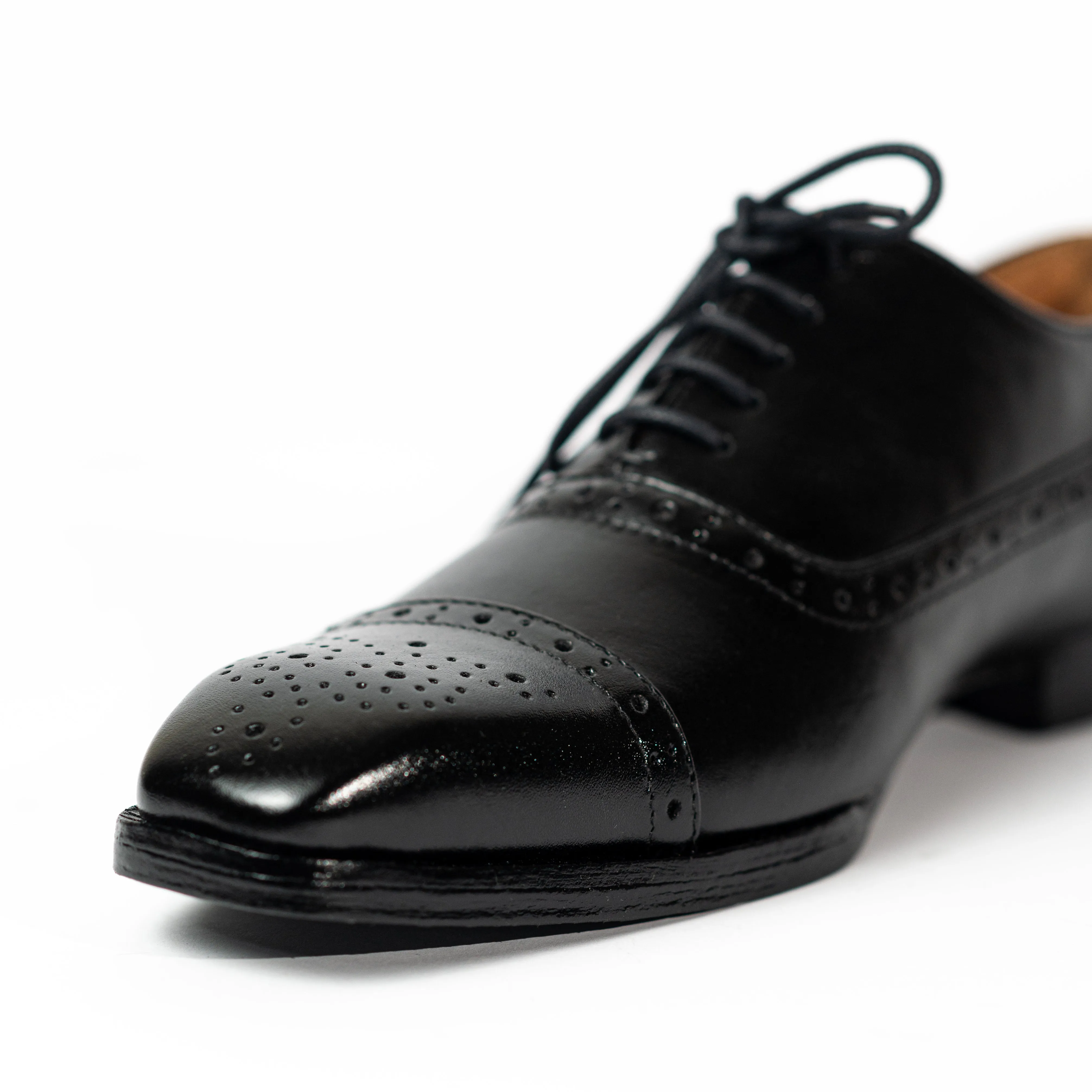 Brogue-patterned Oxford