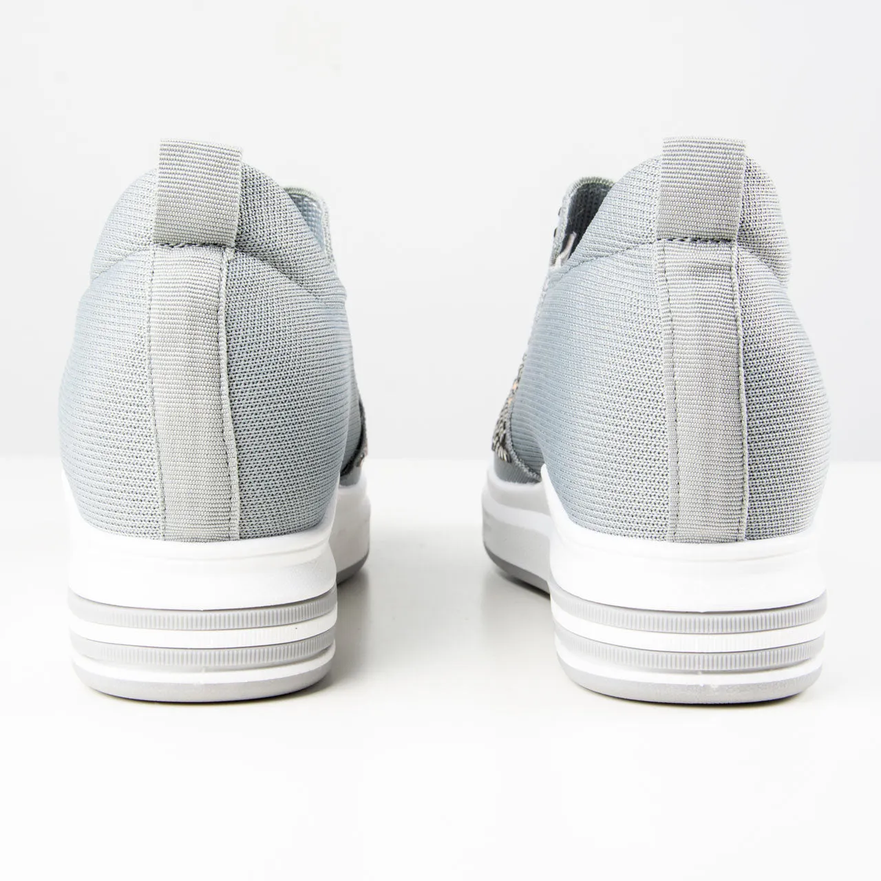 Jolene Trainer | Grey