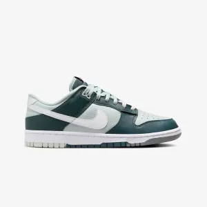 Nike | DUNK LOW RETRO PREMIUM  { DEEP JUNGLE/WHITE-LIGHT SILVER