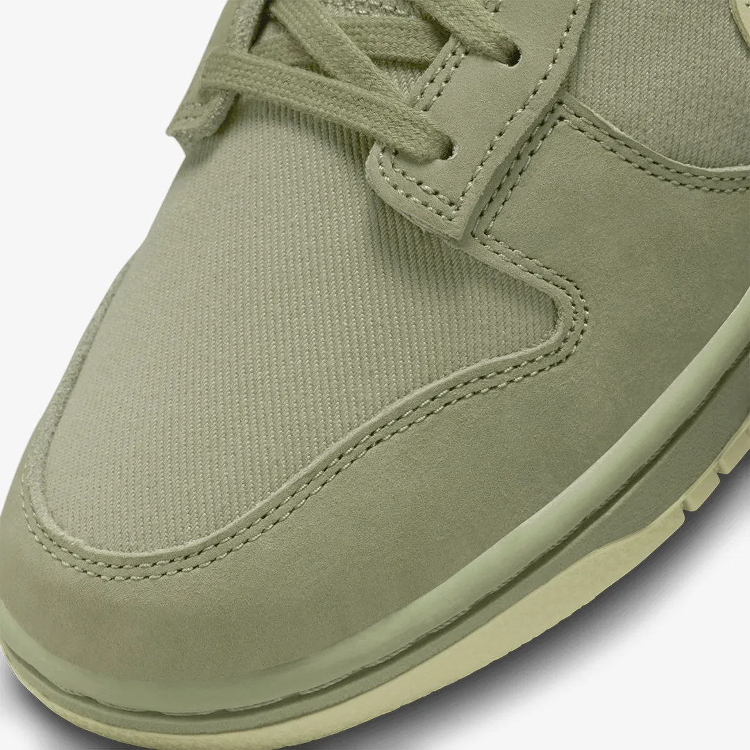 Nike | DUNK LOW RETRO PREMIUM  { OIL GREEN/OLIVE AURA-PHANTOM