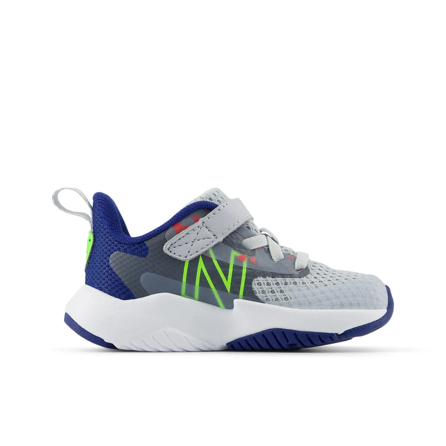 Toddler's New Balance Rave Run v2 Bungee Lace with Top Strap Color: Granite with Inkwell