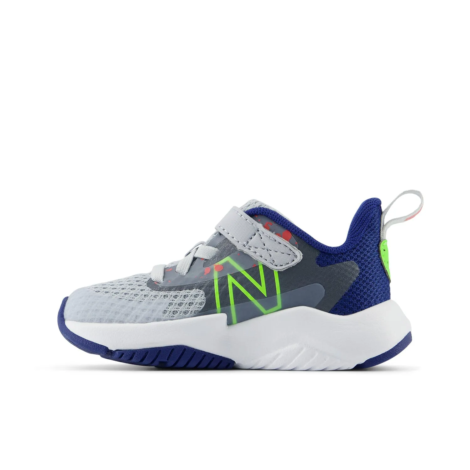 Toddler's New Balance Rave Run v2 Bungee Lace with Top Strap Color: Granite with Inkwell